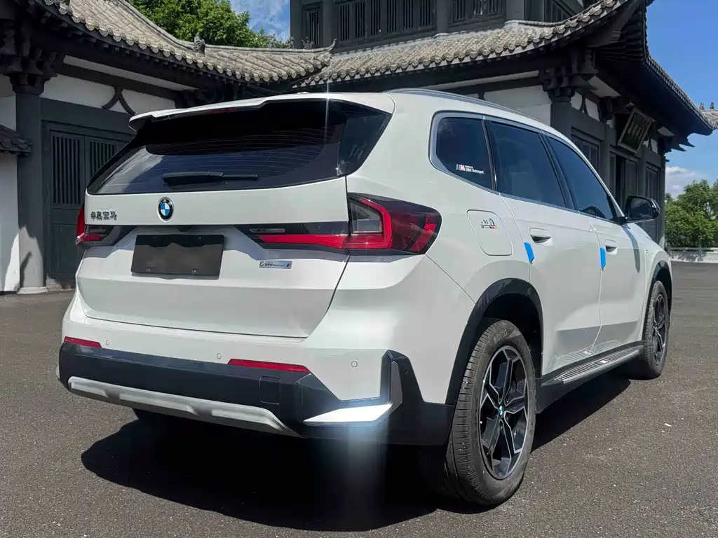 BMW X1 — фото 6