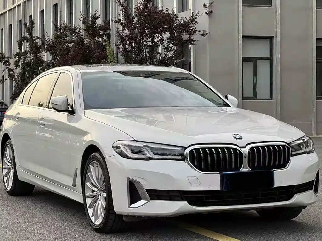 BMW 5 Series — фото 3