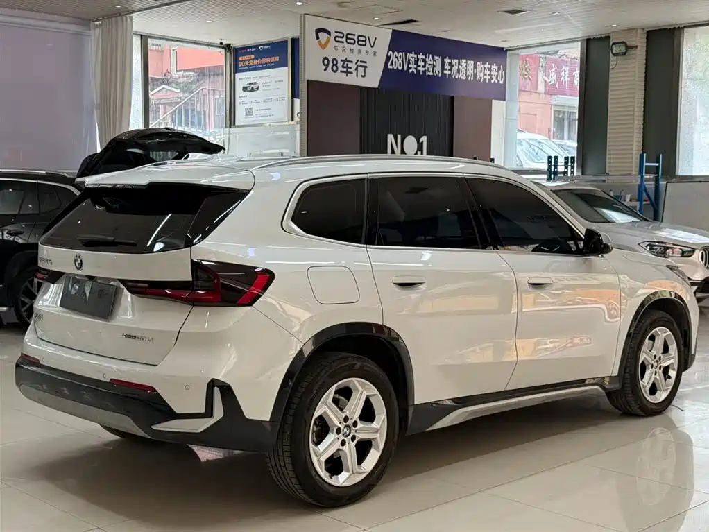 BMW X1 — фото 4