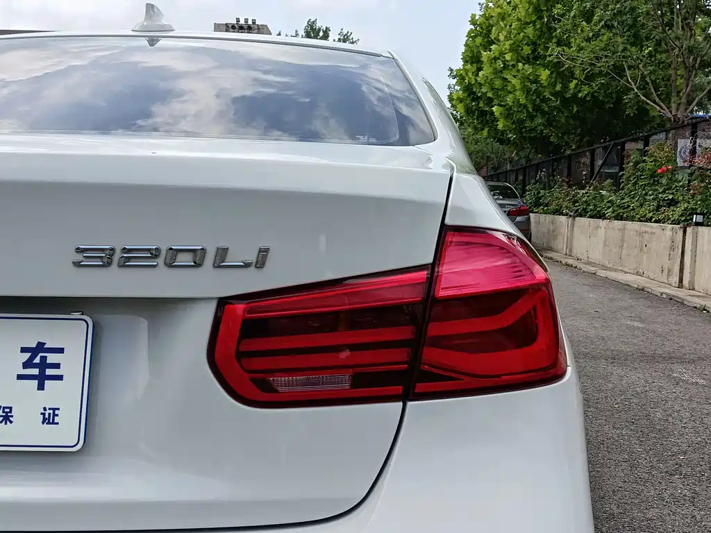 BMW 3 Series — фото 10