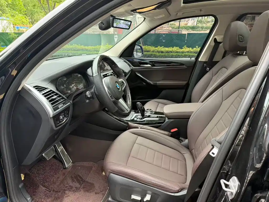 BMW X3 — фото 9