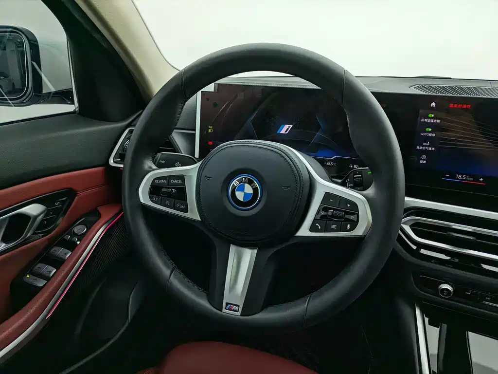 BMW i3 — фото 14