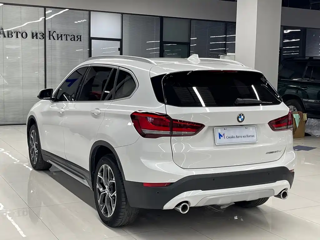 BMW X1 — фото 5