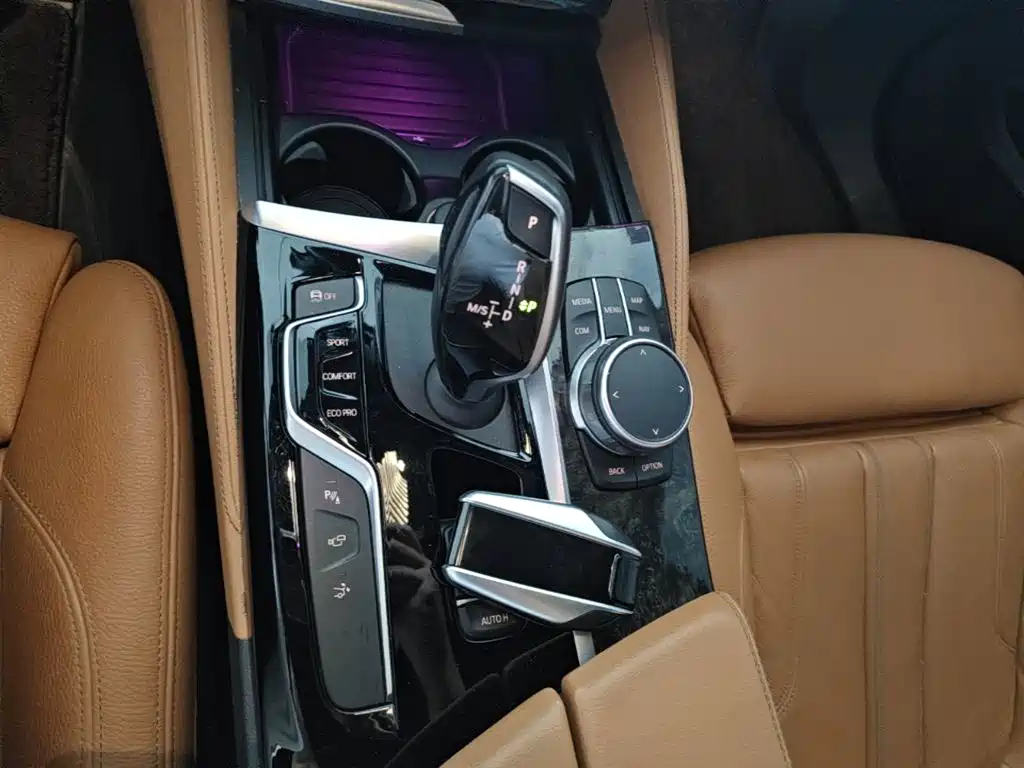 BMW 6 Series GT — фото 14