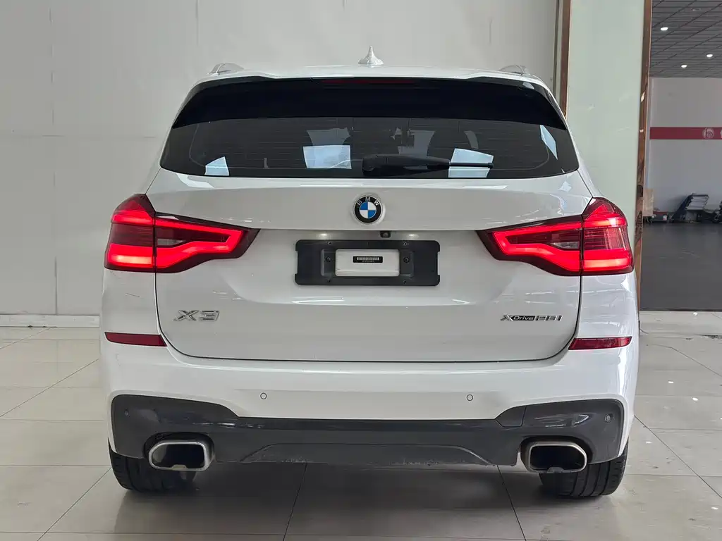 BMW X3 — фото 17