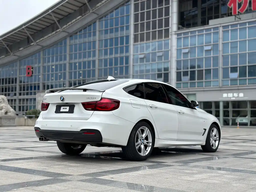 BMW 3 Series GT — фото 5