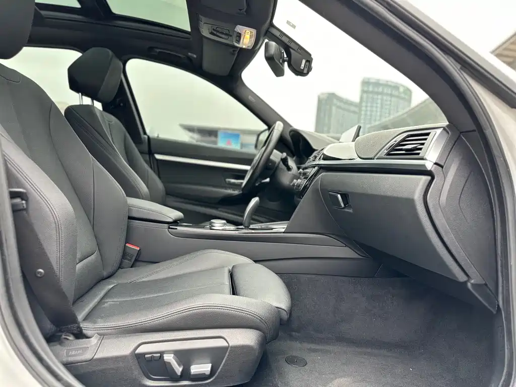 BMW 3 Series GT — фото 9
