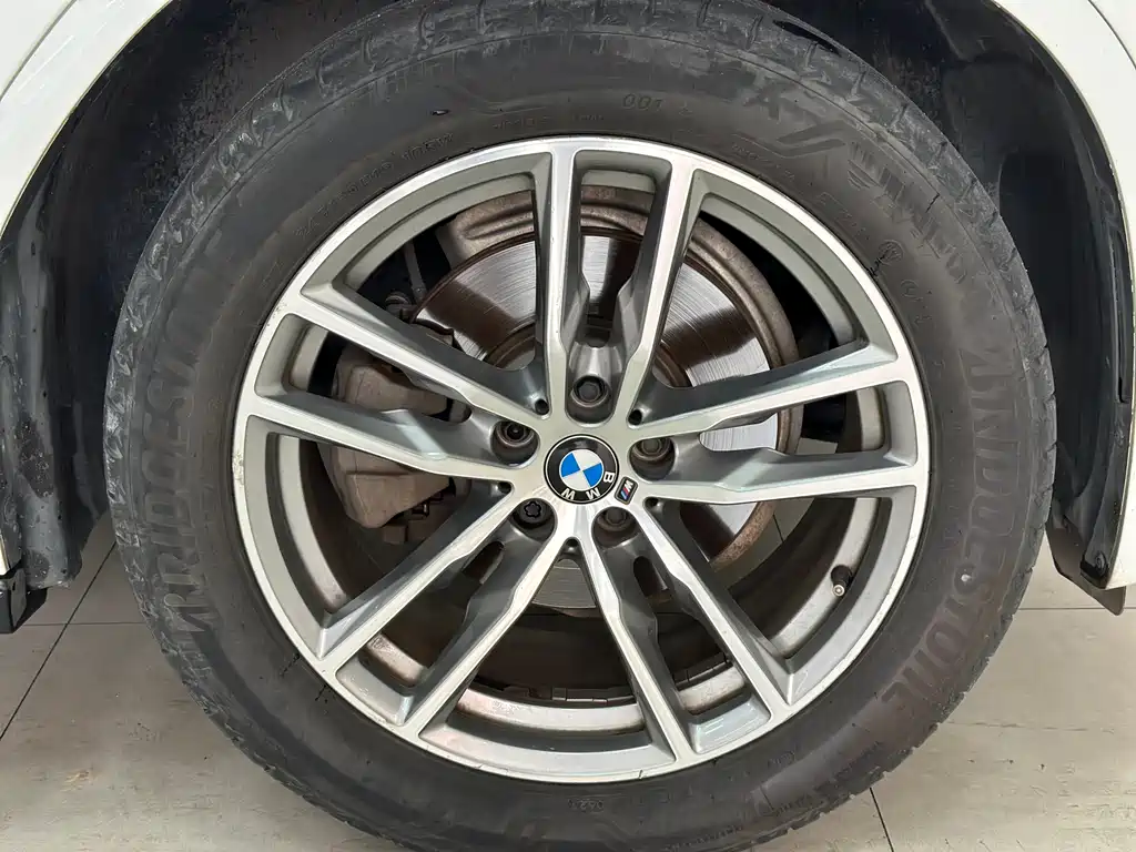 BMW X3 — фото 19