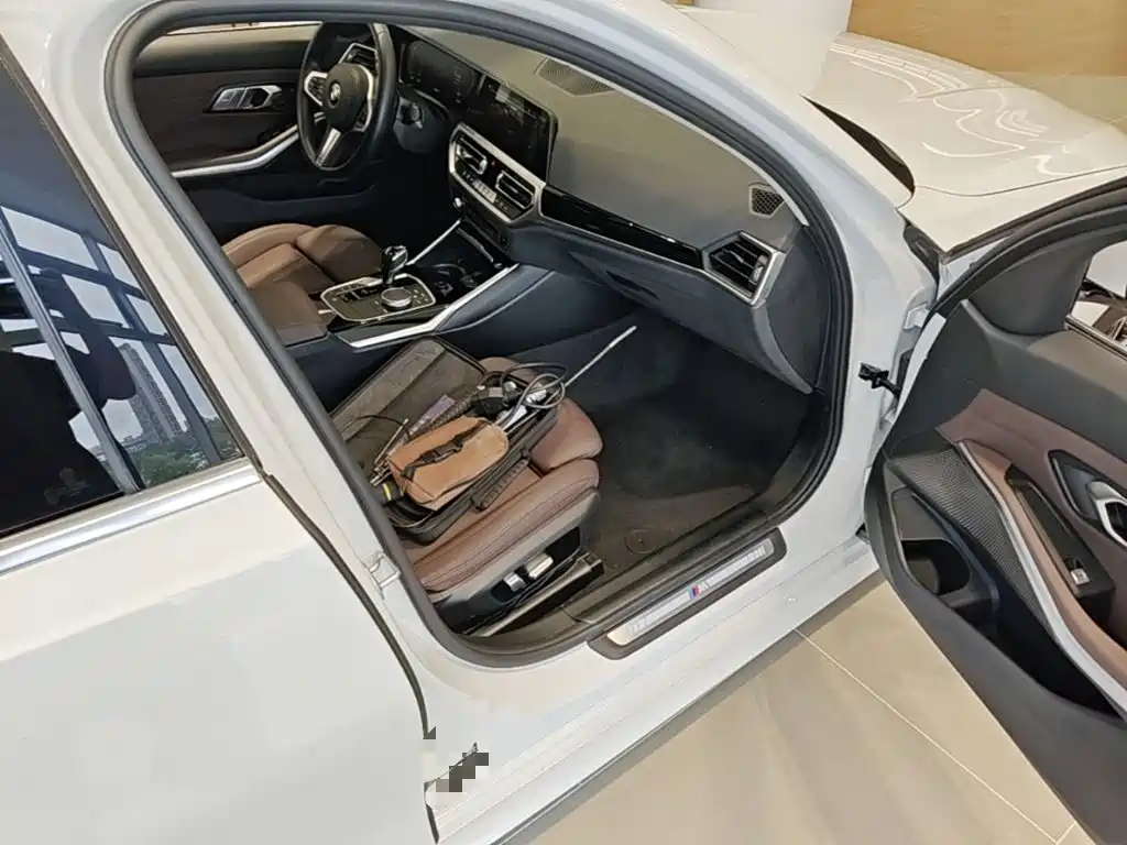 BMW 3 Series — фото 11