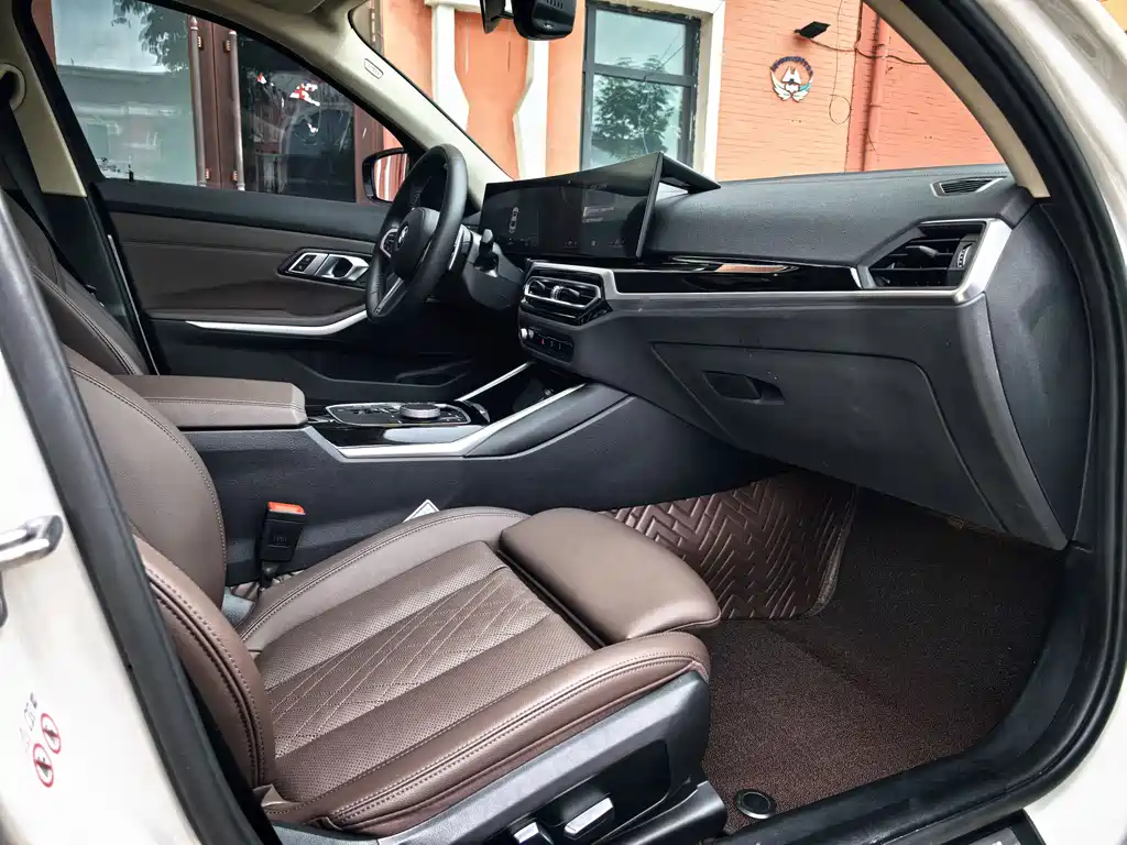 BMW 3 Series — фото 16