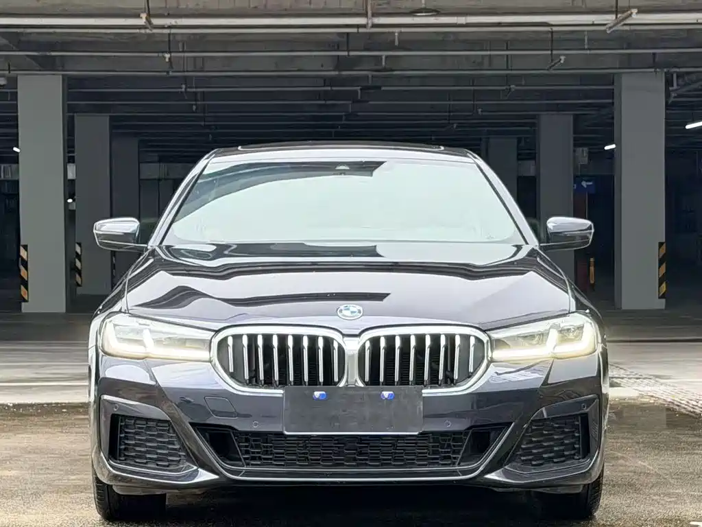 BMW 5 Series — фото 2