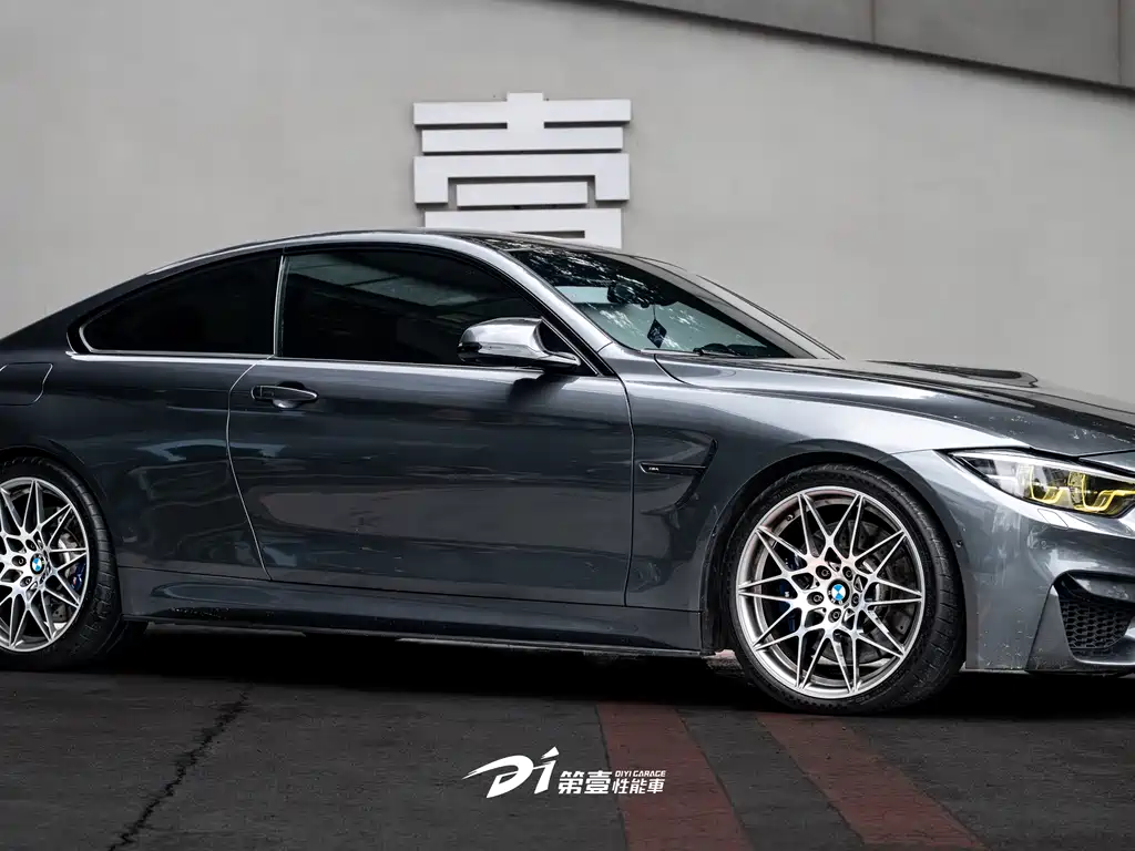 BMW M4 — фото 4