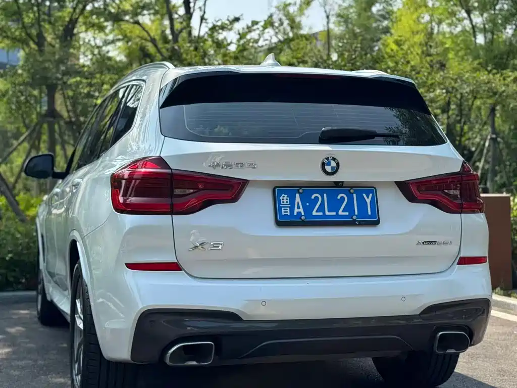 BMW X3 — фото 10