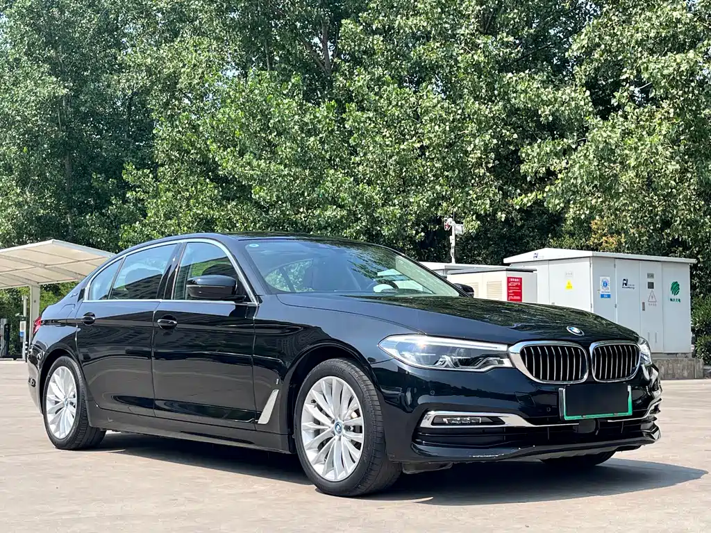 BMW 5 Series New Energy — фото 3