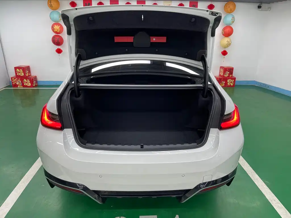 BMW i3 — фото 24