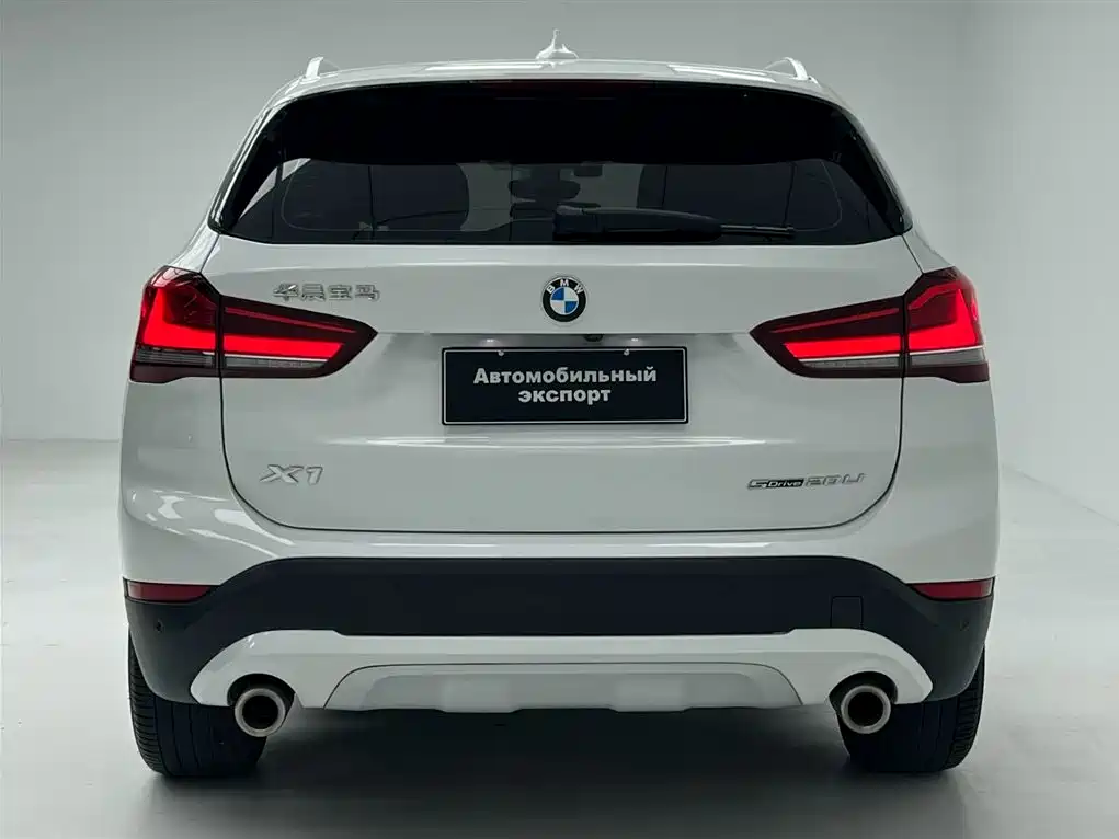 BMW X1 — фото 23