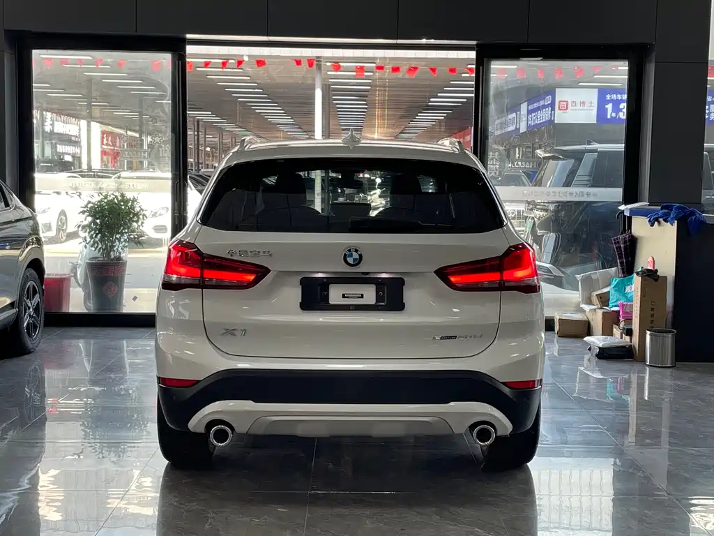 BMW X1 — фото 16