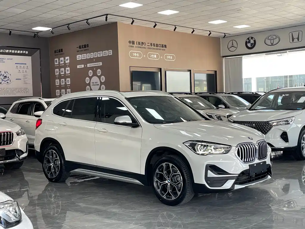 BMW X1 — фото 3