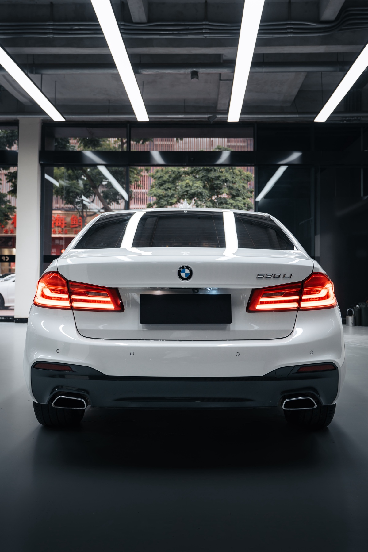 BMW 5 Series — фото 4