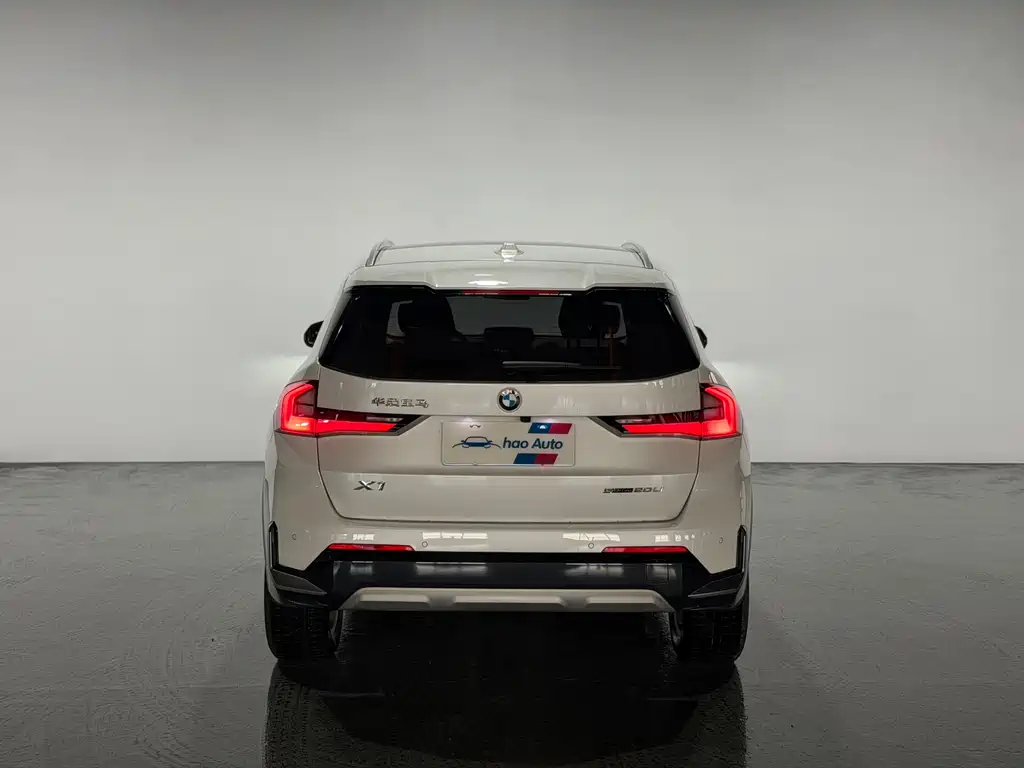 BMW X1 — фото 5