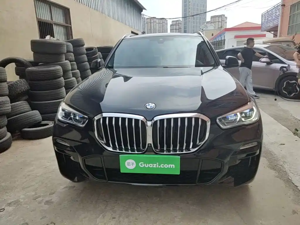 BMW X5 (Import) — фото 3