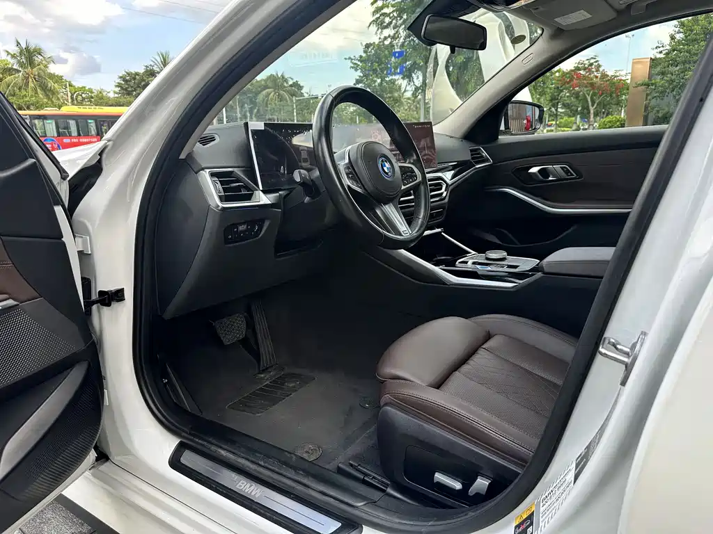 BMW i3 — фото 5
