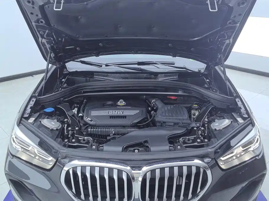 BMW X1 — фото 10