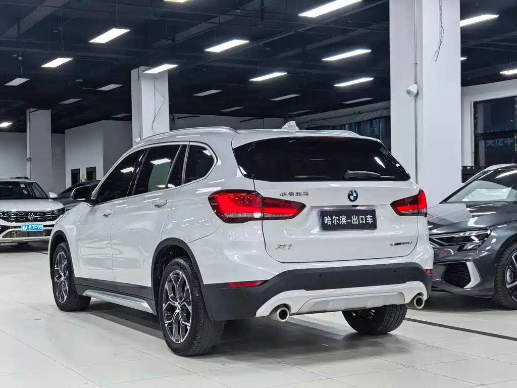 BMW X1 — фото 22