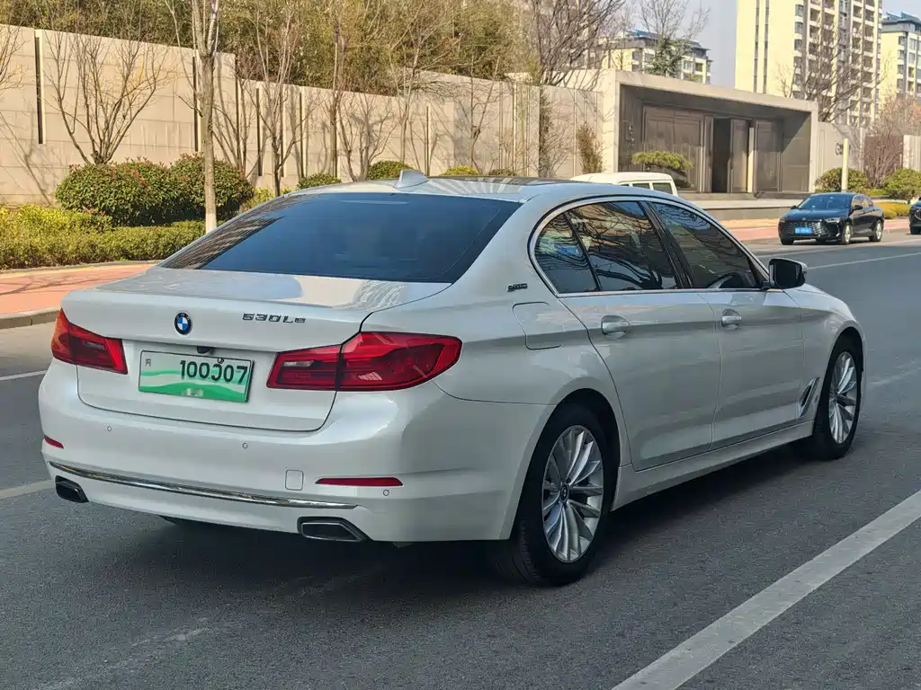 BMW 5 Series New Energy — фото 5