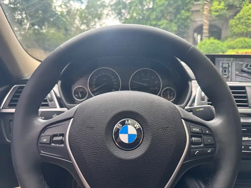 BMW 3 Series — фото 11