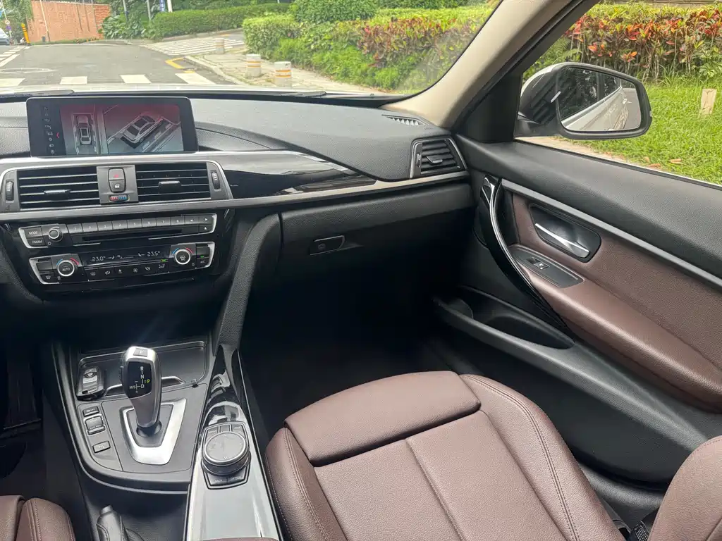 BMW 3 Series — фото 14