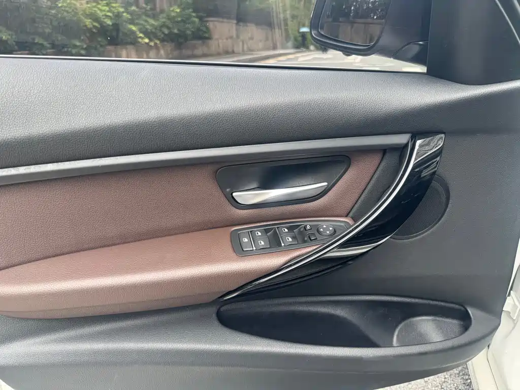 BMW 3 Series — фото 10