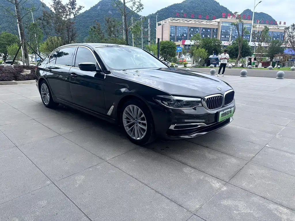 BMW 5 Series New Energy — фото 6