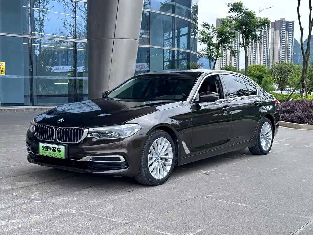 BMW 5 Series New Energy — фото 1
