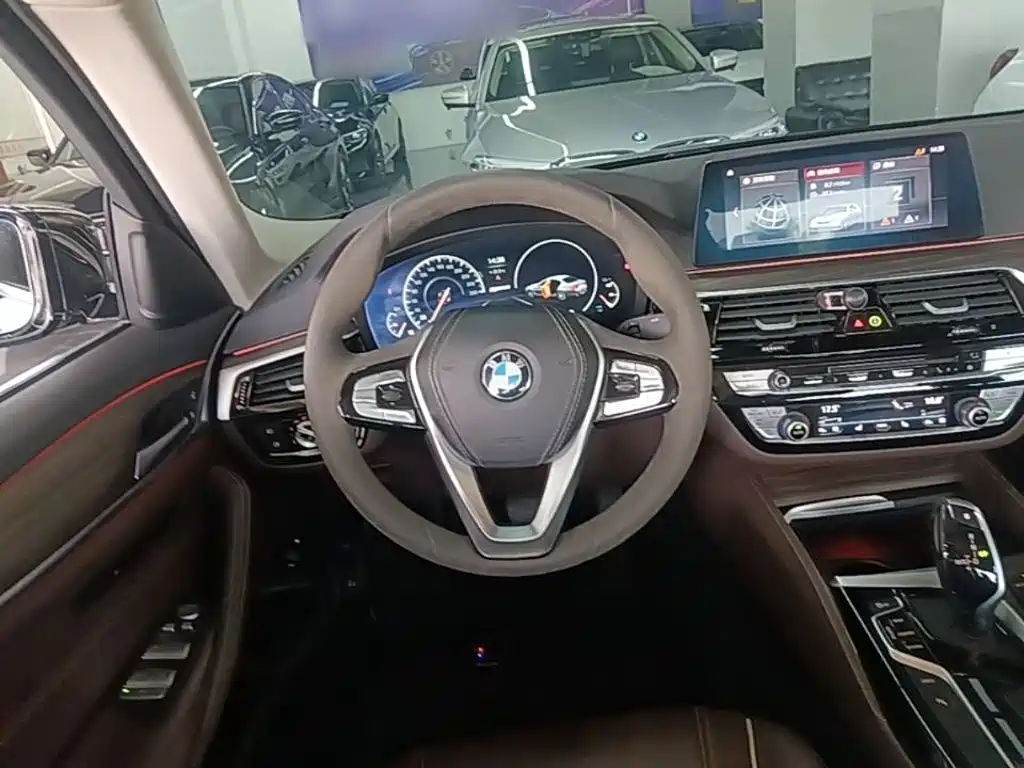 BMW 5 Series New Energy — фото 11