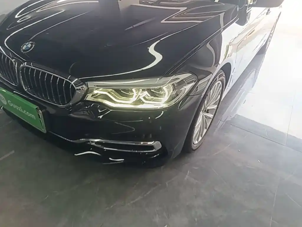 BMW 5 Series New Energy — фото 24