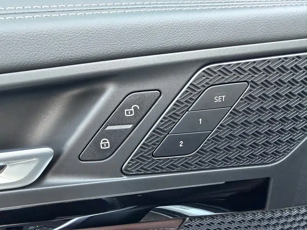 BMW X1 — фото 11