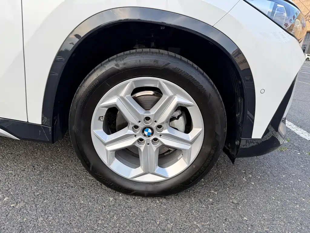 BMW X1 — фото 14