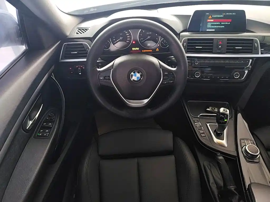 BMW 3 Series GT — фото 11