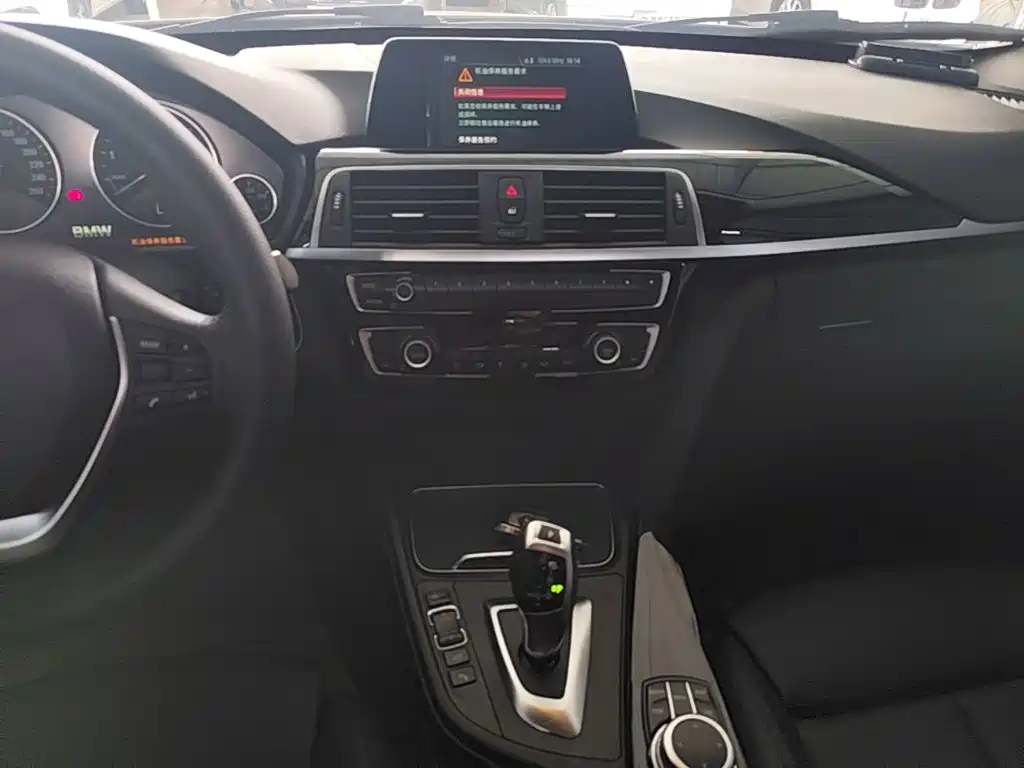 BMW 3 Series GT — фото 13