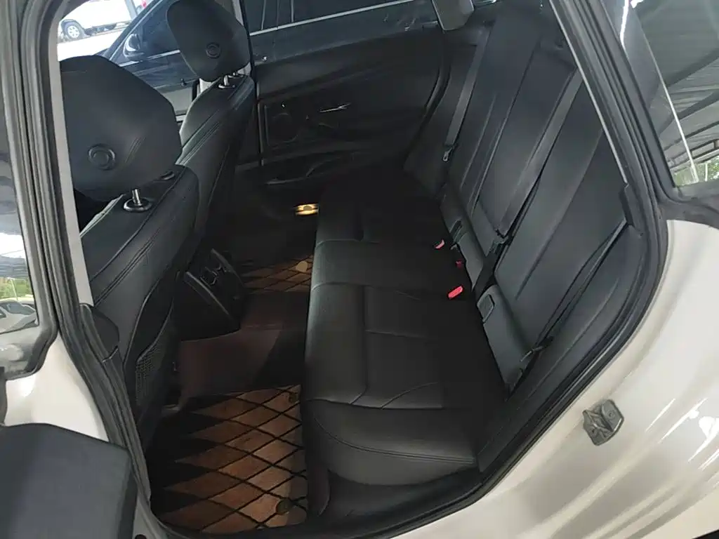 BMW 3 Series GT — фото 17