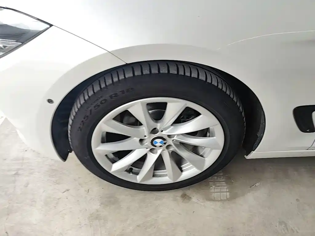 BMW 3 Series GT — фото 23