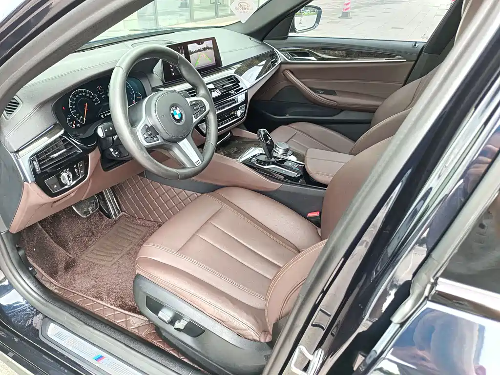 BMW 5 Series — фото 10