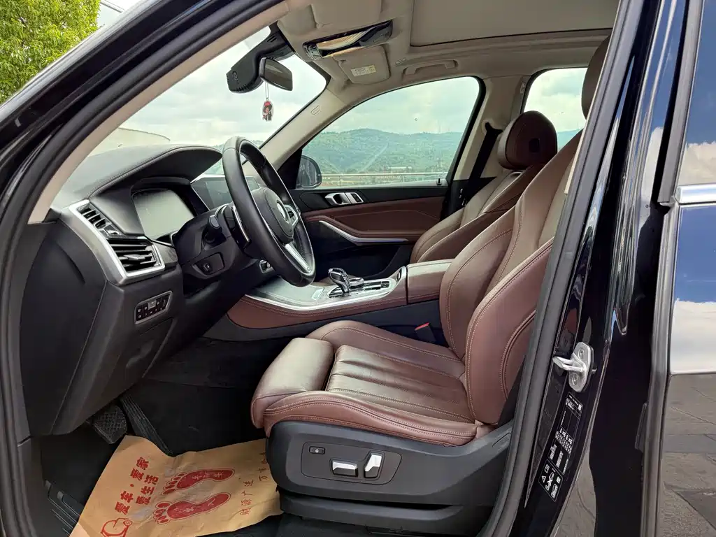 BMW X5 (Import) — фото 4