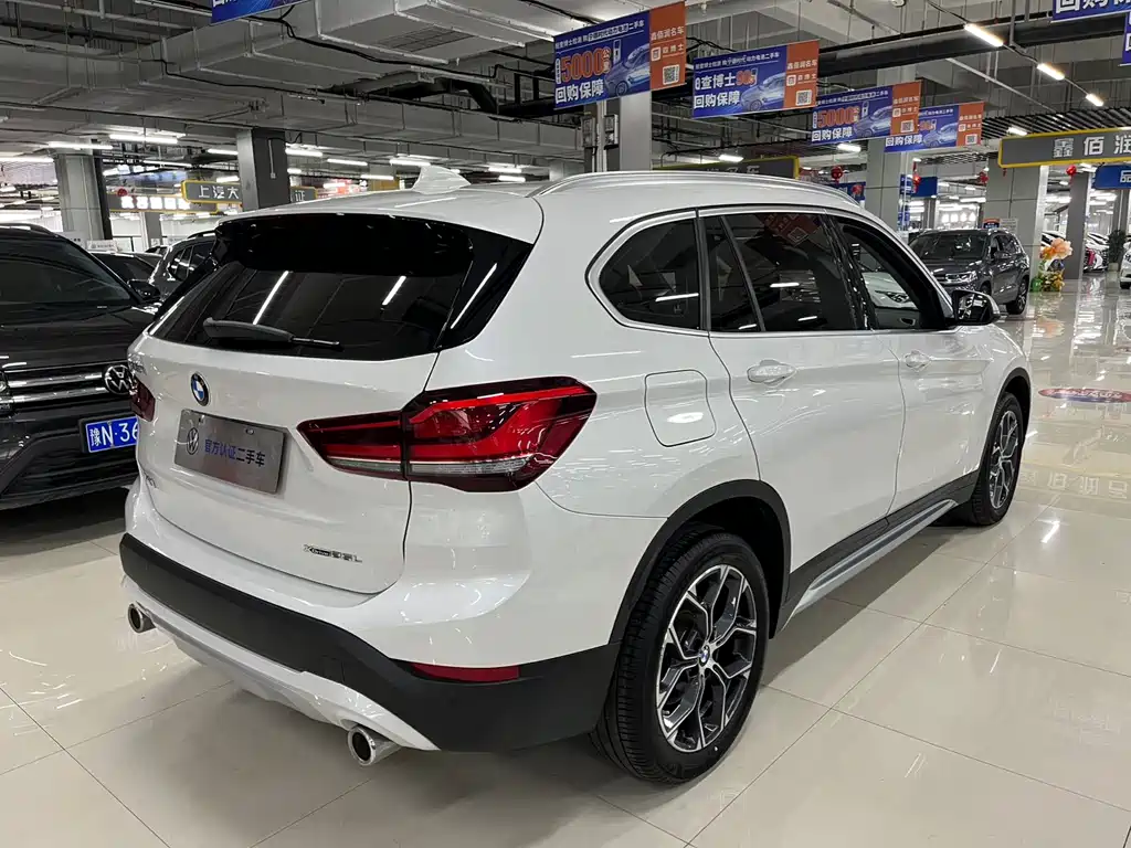 BMW X1 — фото 13