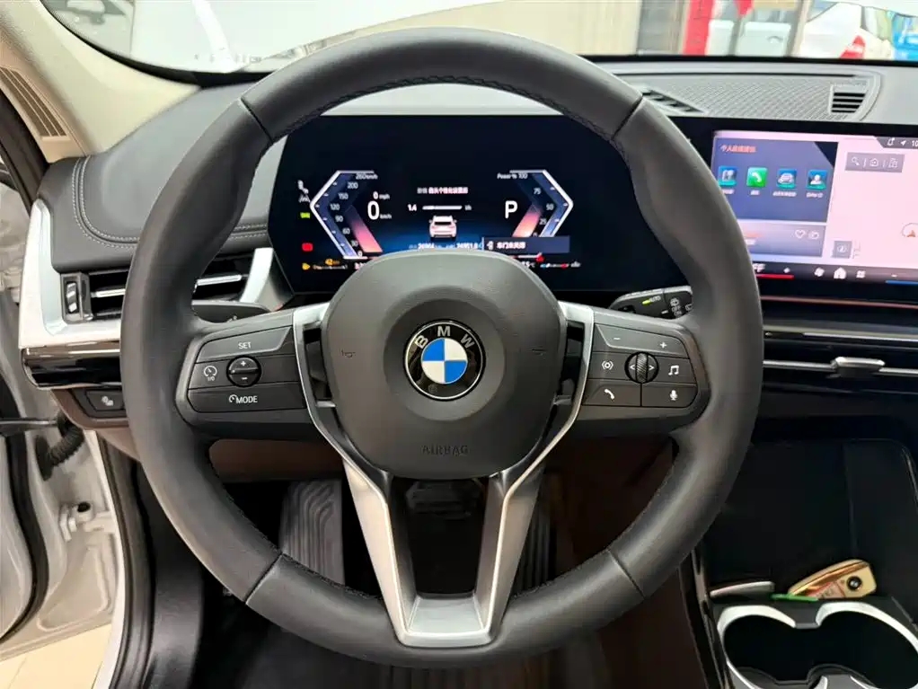 BMW X1 — фото 11