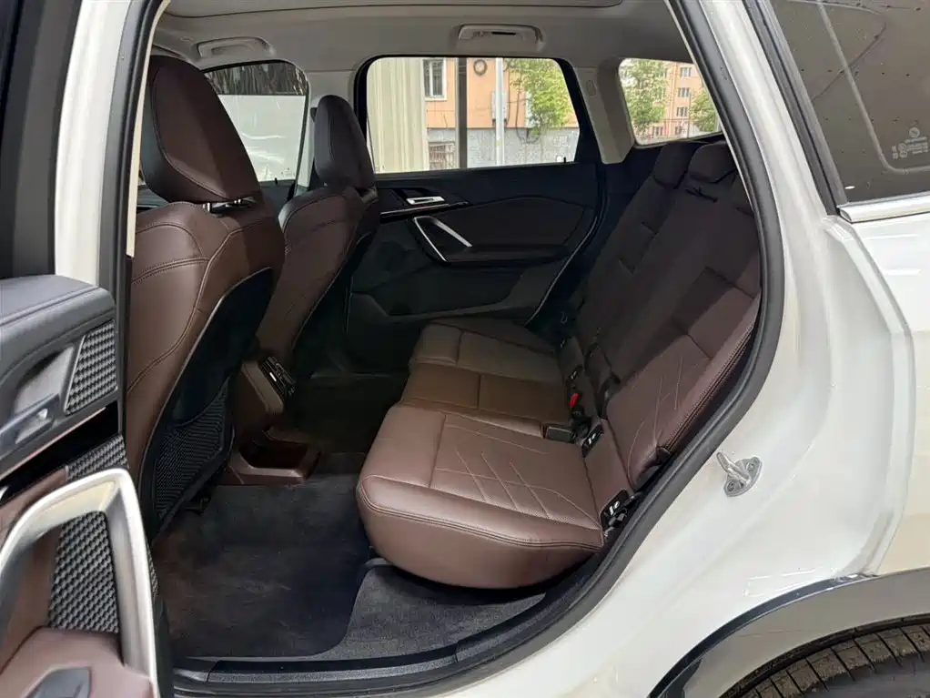 BMW X1 — фото 18
