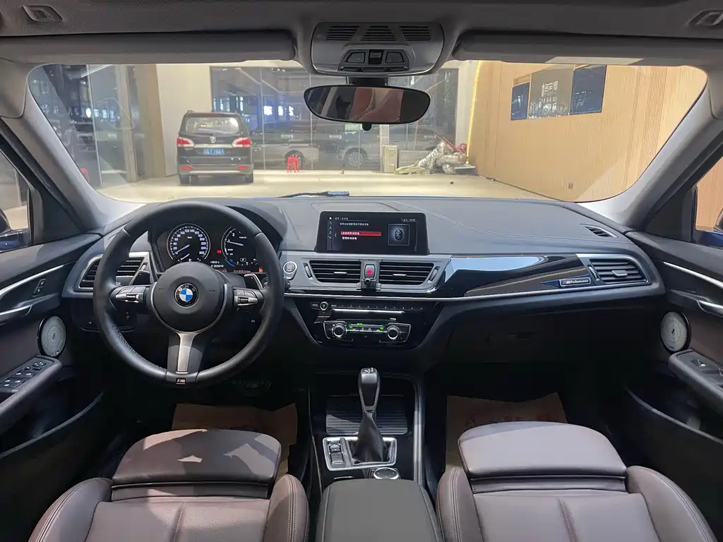 BMW 1 Series — фото 10