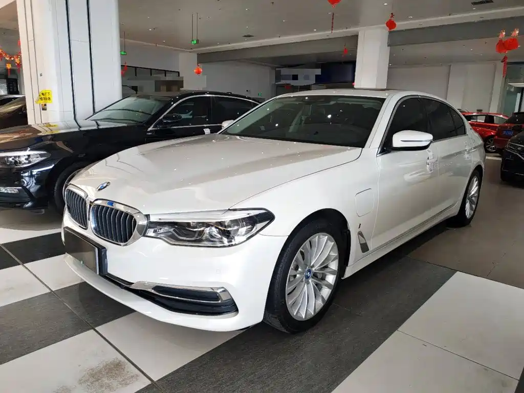 BMW 5 Series New Energy — фото 2