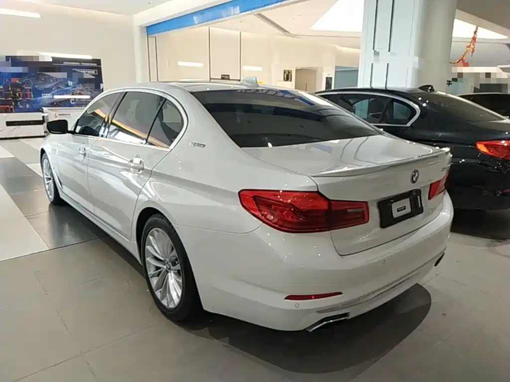 BMW 5 Series New Energy — фото 5